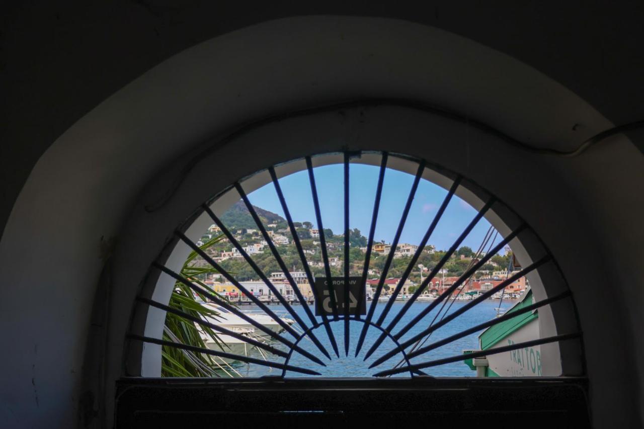 Appartamento Panoramico La Rosa Dei Venti-Libeccio Ischia Ngoại thất bức ảnh